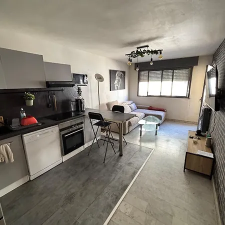 2 Piece A 2min De La Nizza