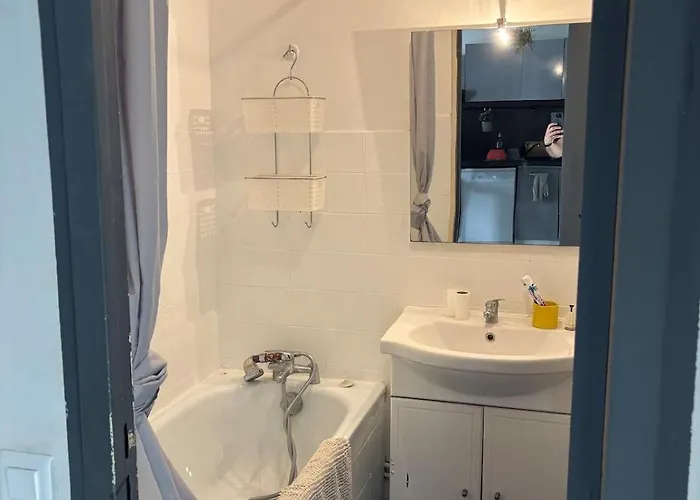 Apartament 2 Piece A 2min De La *